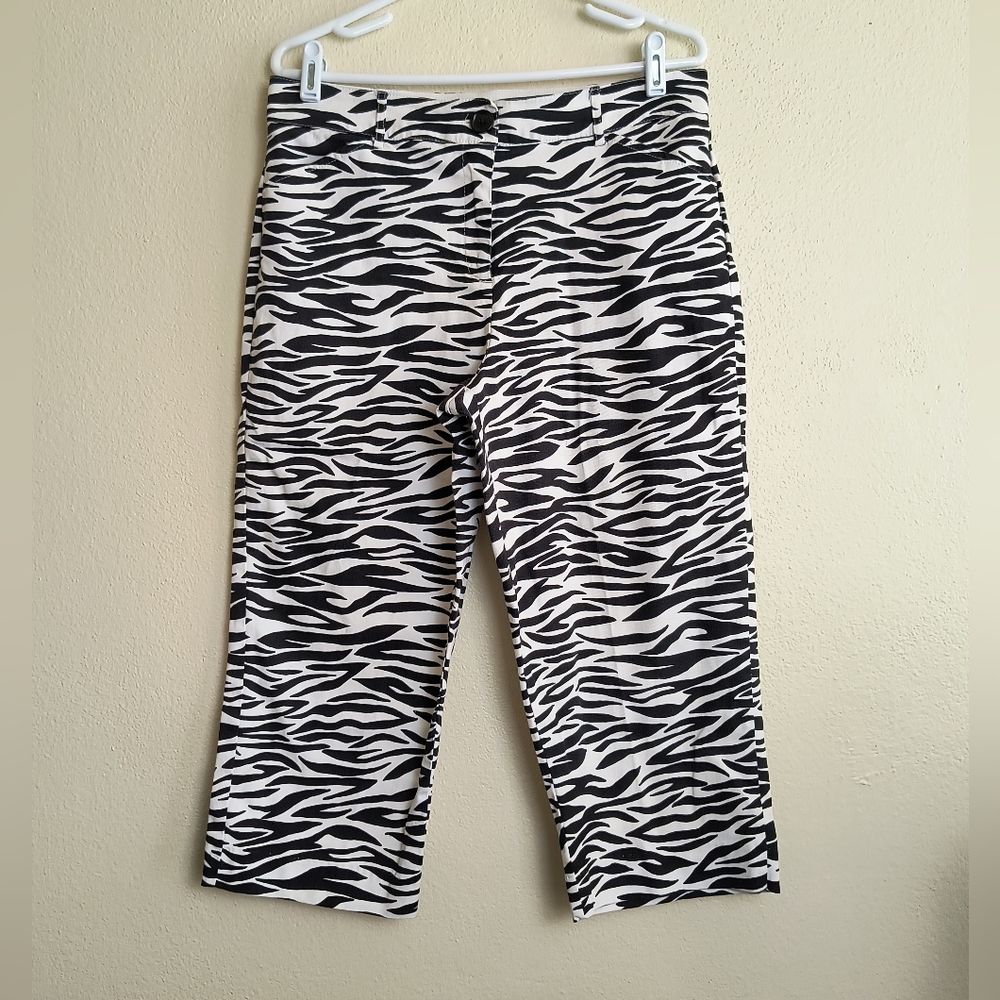 Counterparts Black and White Zebra Print Capris